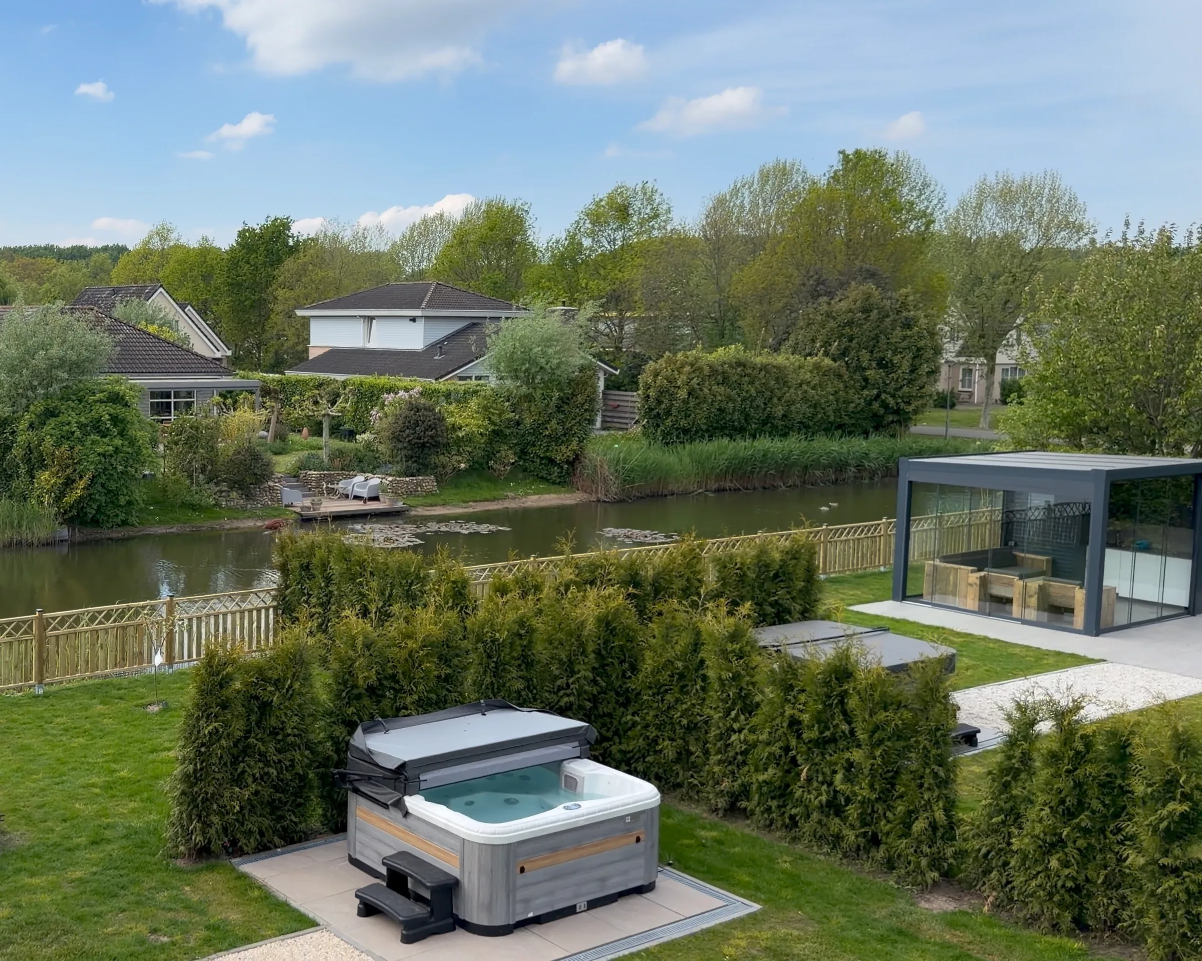 foto jacuzzi buiten 1